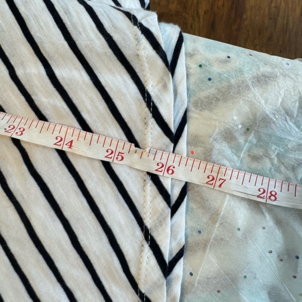 LOFT Outlet Double V Striped Knotted Tank Black & White Size Lg - Picture 10 of 11